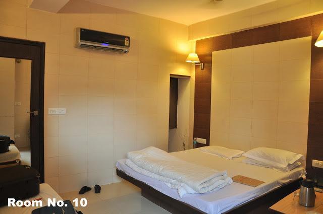 ג'איפור Hotel Golden Deluxe מראה חיצוני תמונה