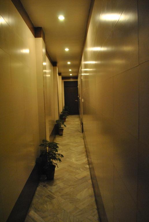 ג'איפור Hotel Golden Deluxe מראה חיצוני תמונה