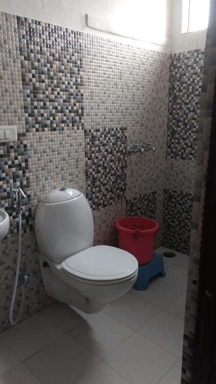 ג'איפור Hotel Golden Deluxe מראה חיצוני תמונה